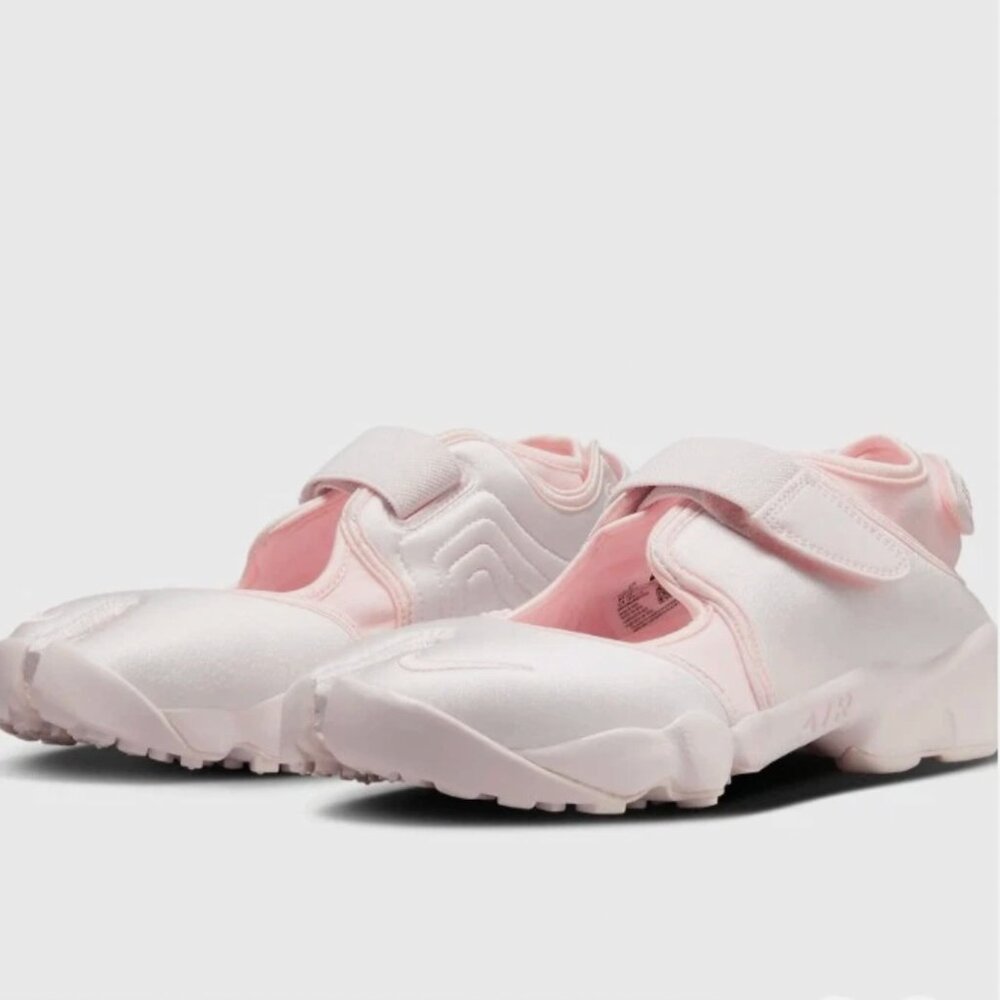 NEW Nike WMNS Air Rift SE Ballet Light Soft Pink Sz 9/40.5